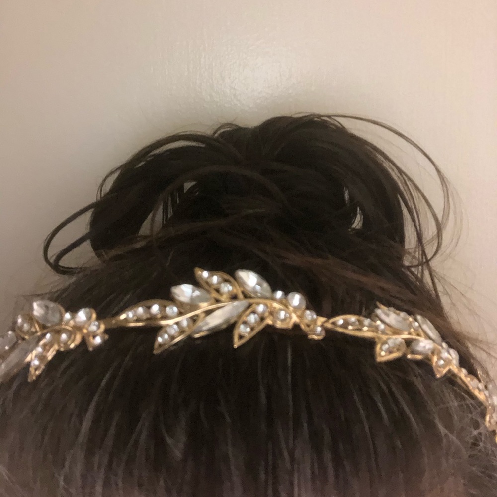 Hair band beautifully decorated - special occasion
